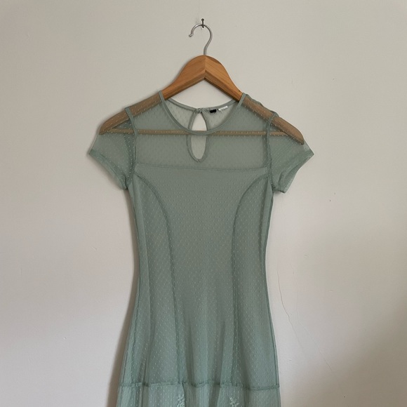 H&M Pistachio Green Lace Mini Dress - Picture 2 of 4